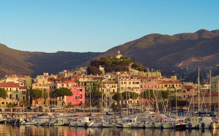 Arriva l’autunno a febbraio: temperature in aumento