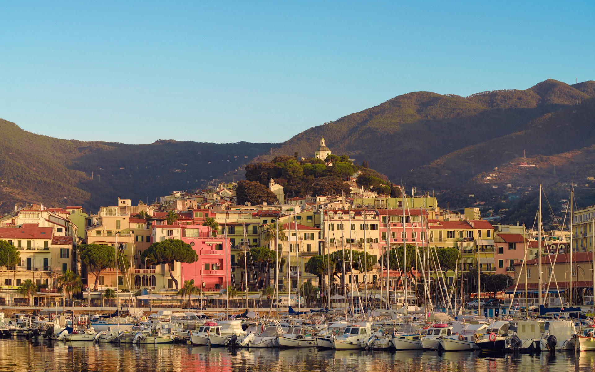 Arriva l’autunno a febbraio: temperature in aumento